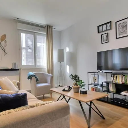 Appartement Hyper Centre Avec Garage Prive Concarneau Extérieur photo