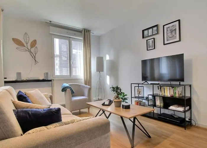 Appartement Hyper Centre Avec Garage Prive